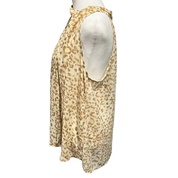 Leopard Print Sleeveless Top - Picture 2 of 12